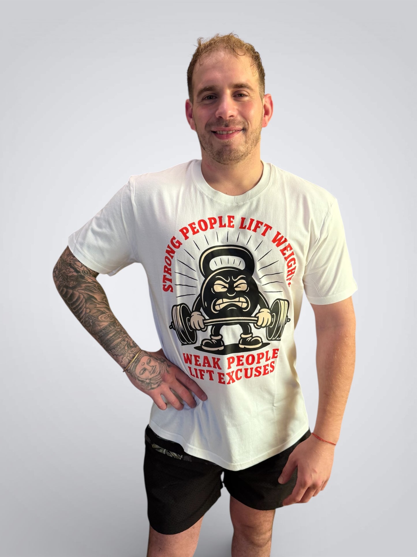 Remera Strong People